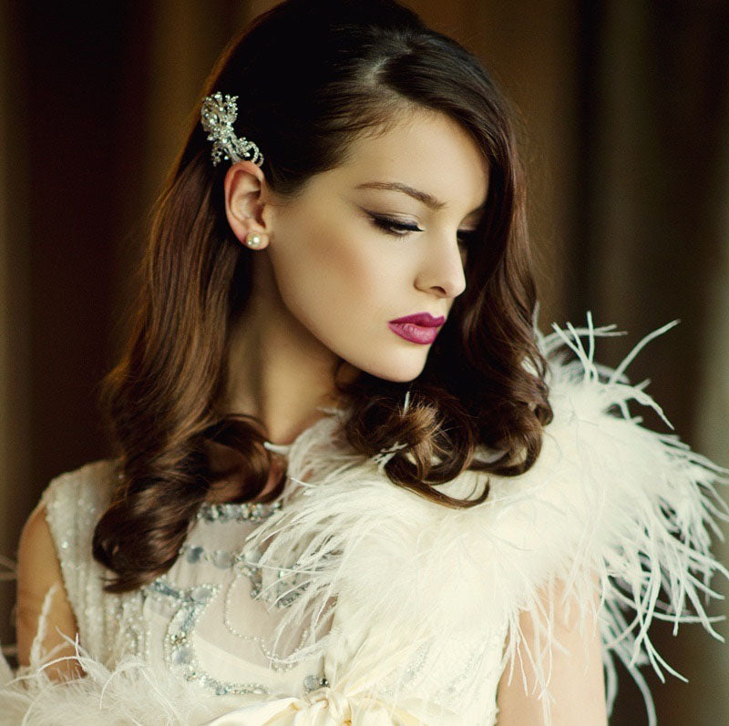Bridal accessories for a vintage wedding