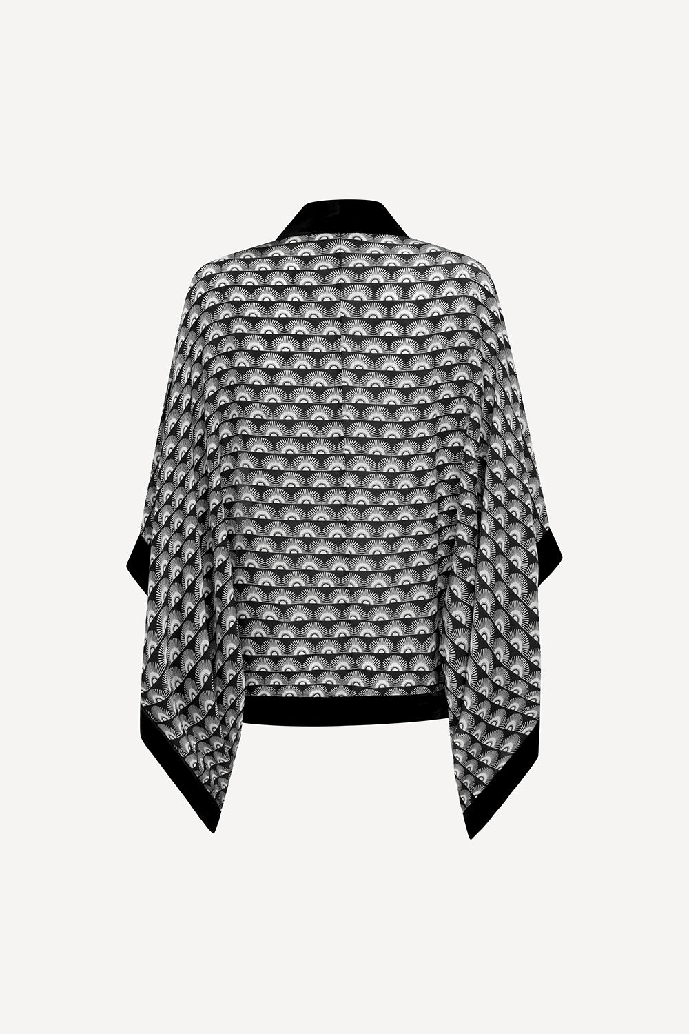 Kimono in black fan print